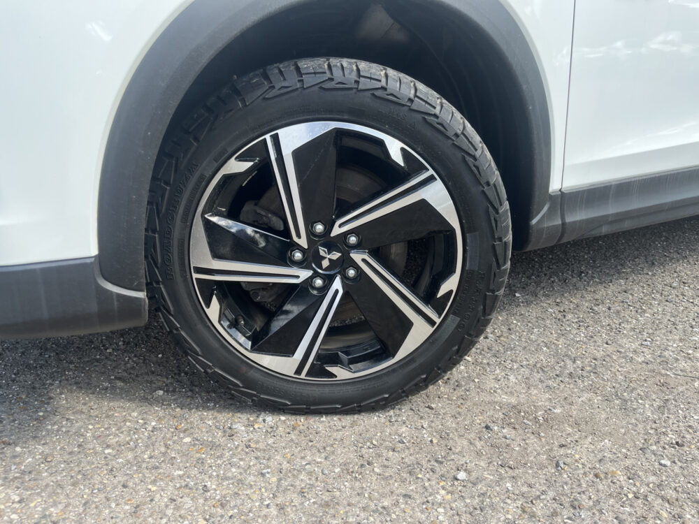 Mitsubishi Eclipse Cross 2.4 PHEV Intense // LED // CAMERA // KEYLESS // CARPLAY // CLIMA // STOELVERWARMING // 11
