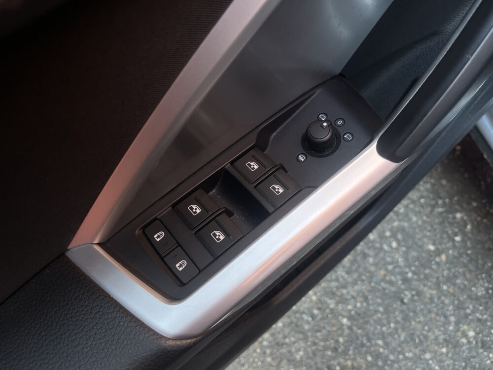 Audi Q3 35 TFSI Pro Line S // ADAPTIV. CRUISE // DODEHOEK // VIRTUAL COCKPIT // FULL LED // NAVI+CARPLAY // STOELVERWARMING // 19