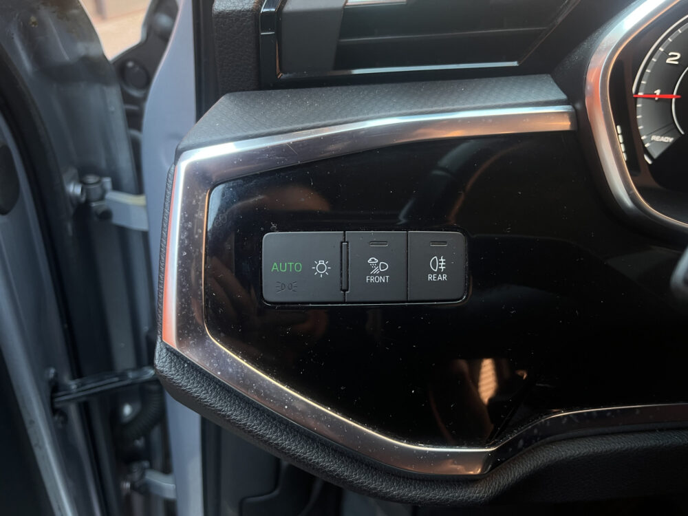 Audi Q3 35 TFSI Pro Line S // ADAPTIV. CRUISE // DODEHOEK // VIRTUAL COCKPIT // FULL LED // NAVI+CARPLAY // STOELVERWARMING // 20