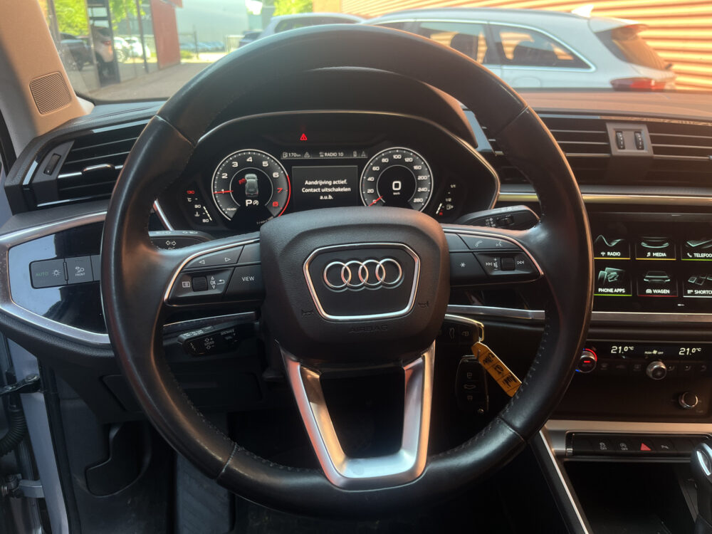 Audi Q3 35 TFSI Pro Line S // ADAPTIV. CRUISE // DODEHOEK // VIRTUAL COCKPIT // FULL LED // NAVI+CARPLAY // STOELVERWARMING // 21
