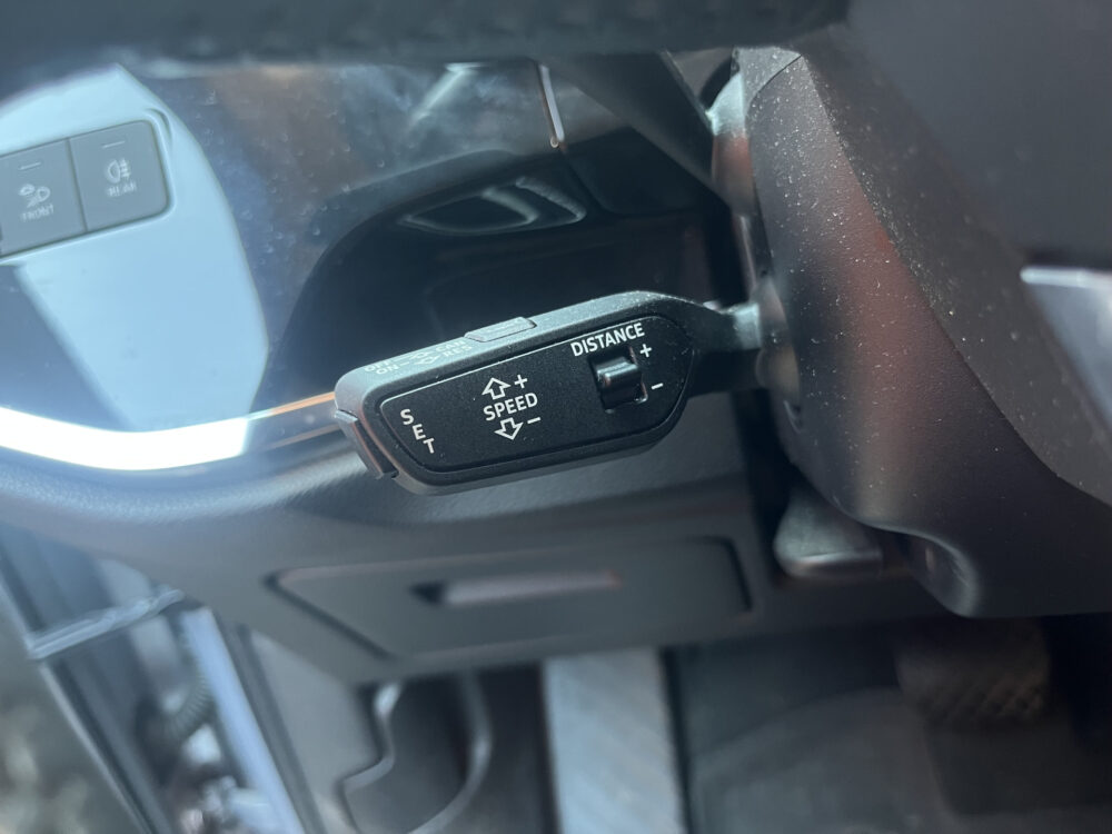 Audi Q3 35 TFSI Pro Line S // ADAPTIV. CRUISE // DODEHOEK // VIRTUAL COCKPIT // FULL LED // NAVI+CARPLAY // STOELVERWARMING // 22