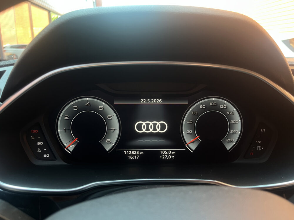 Audi Q3 35 TFSI Pro Line S // ADAPTIV. CRUISE // DODEHOEK // VIRTUAL COCKPIT // FULL LED // NAVI+CARPLAY // STOELVERWARMING // 32
