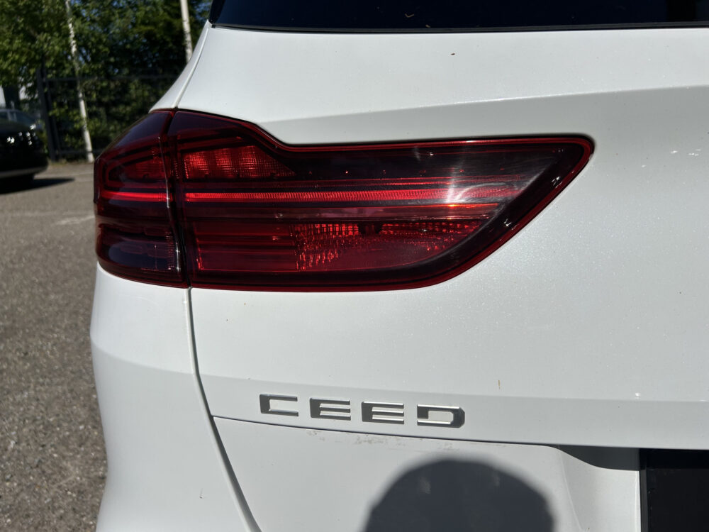 Kia Ceed Sportswagon 1.6 GDI PHEV DynamicLine // NAVI + CARPLAY // ADAPTIVE CRUISE // FULL LED // KEYLESS // STOEL + STUURWIELVERWARMING 32