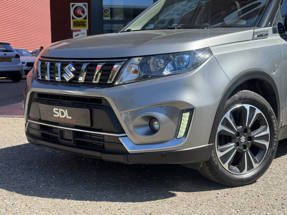 Suzuki Vitara 1.4 Boosterjet Stijl // PANO SCHUIF-DAK // KEYLESS // ADAPTIV. CRUISE // CAMERA+SENSOREN // NAVI+CARPLAY // STOELVERWARMING // 5
