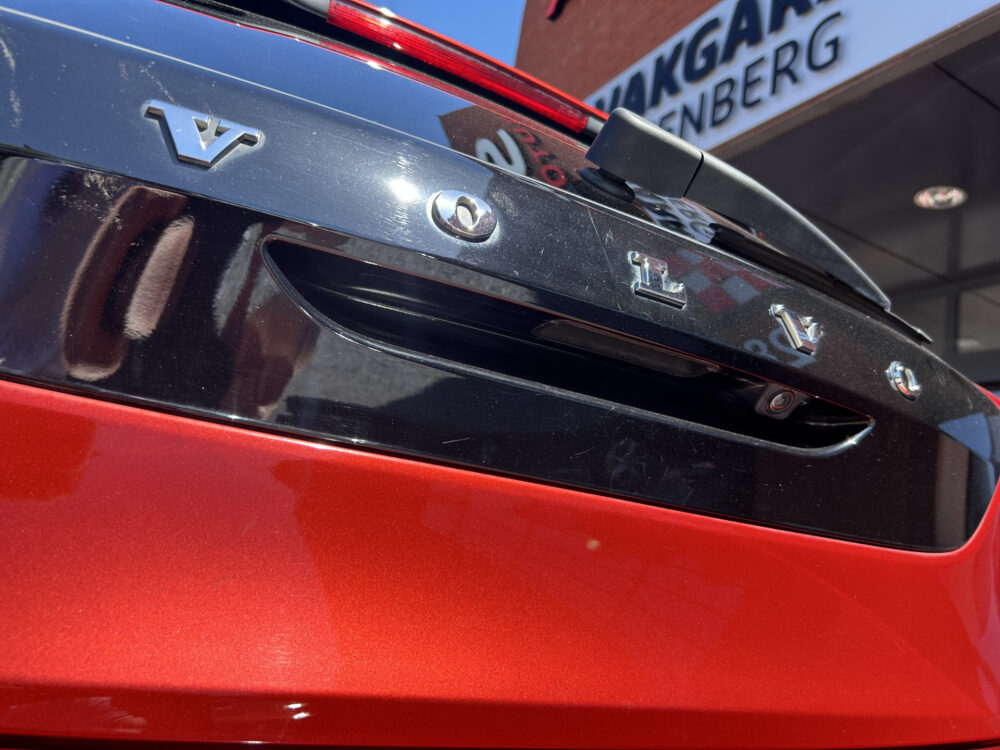 Volvo V40 1.5 T2 Polar+ // MEMORY SEAT // DODEHOEKDETECTIE // LEDER // FULL LED // NAVI // CAMERA // STOELVERWARMING // PDC V+A 31