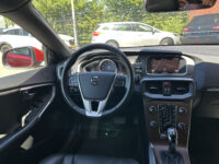 Volvo V40 1.5 T2 Polar+ // MEMORY SEAT // DODEHOEKDETECTIE // LEDER // FULL LED // NAVI // CAMERA // STOELVERWARMING // PDC V+A 40