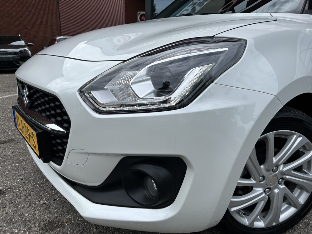 Suzuki Swift 1.2 Style Smart Hybrid // CAMERA // APPLE CARPLAY - ANDROID AUTO // STOELVERWARMING // AIRCO // ADAPTIVE CRUISE // PDC // 27