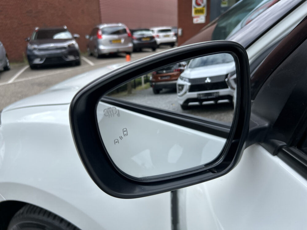 Suzuki Swift 1.2 Style Smart Hybrid // CAMERA // APPLE CARPLAY - ANDROID AUTO // STOELVERWARMING // AIRCO // ADAPTIVE CRUISE // PDC // 28