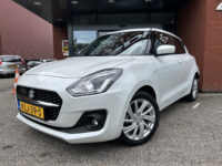 Suzuki Swift 1.2 Style Smart Hybrid // CAMERA // APPLE CARPLAY - ANDROID AUTO // STOELVERWARMING // AIRCO // ADAPTIVE CRUISE // PDC // 36