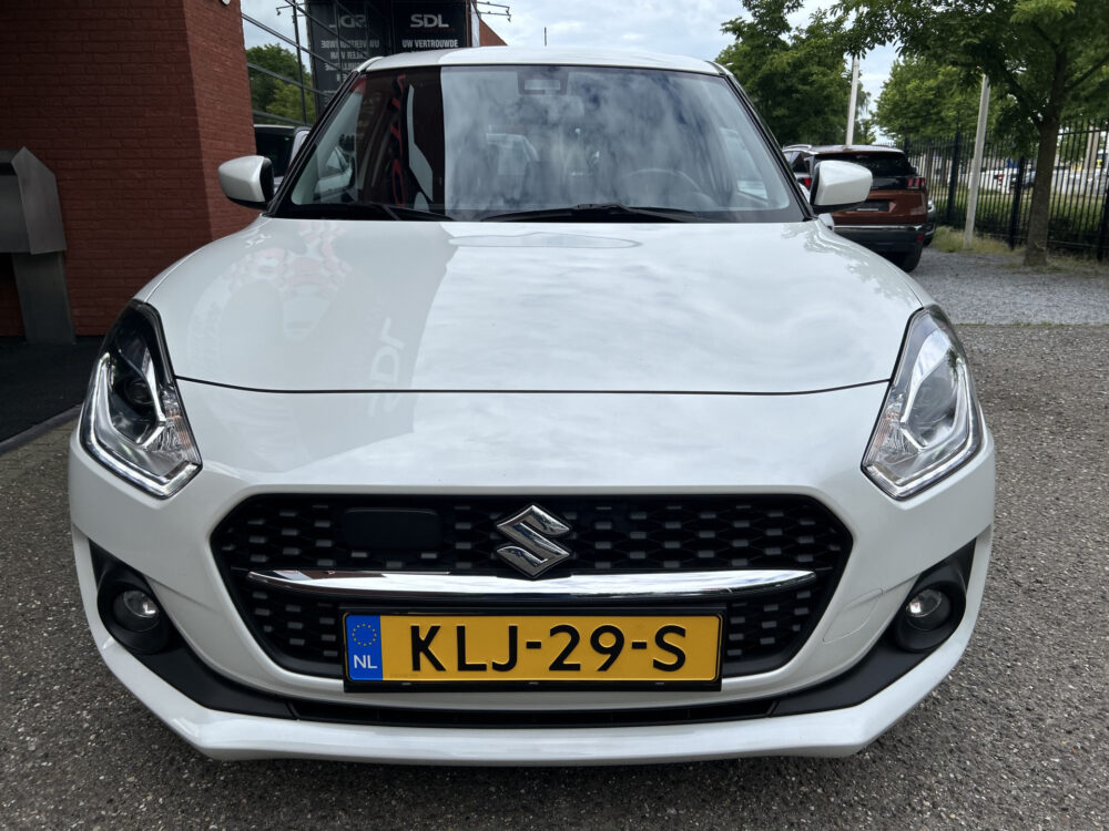 Suzuki Swift 1.2 Style Smart Hybrid // CAMERA // APPLE CARPLAY - ANDROID AUTO // STOELVERWARMING // AIRCO // ADAPTIVE CRUISE // PDC // 4