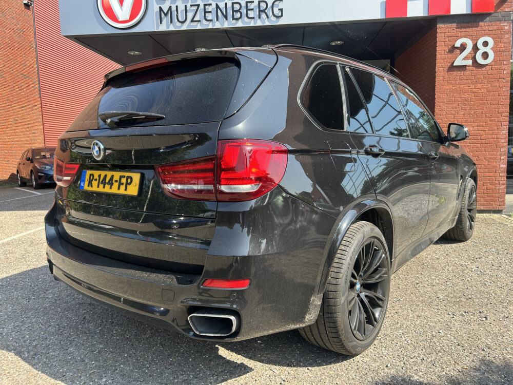 BMW X5 xDrive40e iPerformance M Sport Shadow SOH 84% // PANO/SCHUIFKANTELDAK // MEMORYSEAT // ADAPTICE CRUISE // NAVI + CARPLAY // HARM 2
