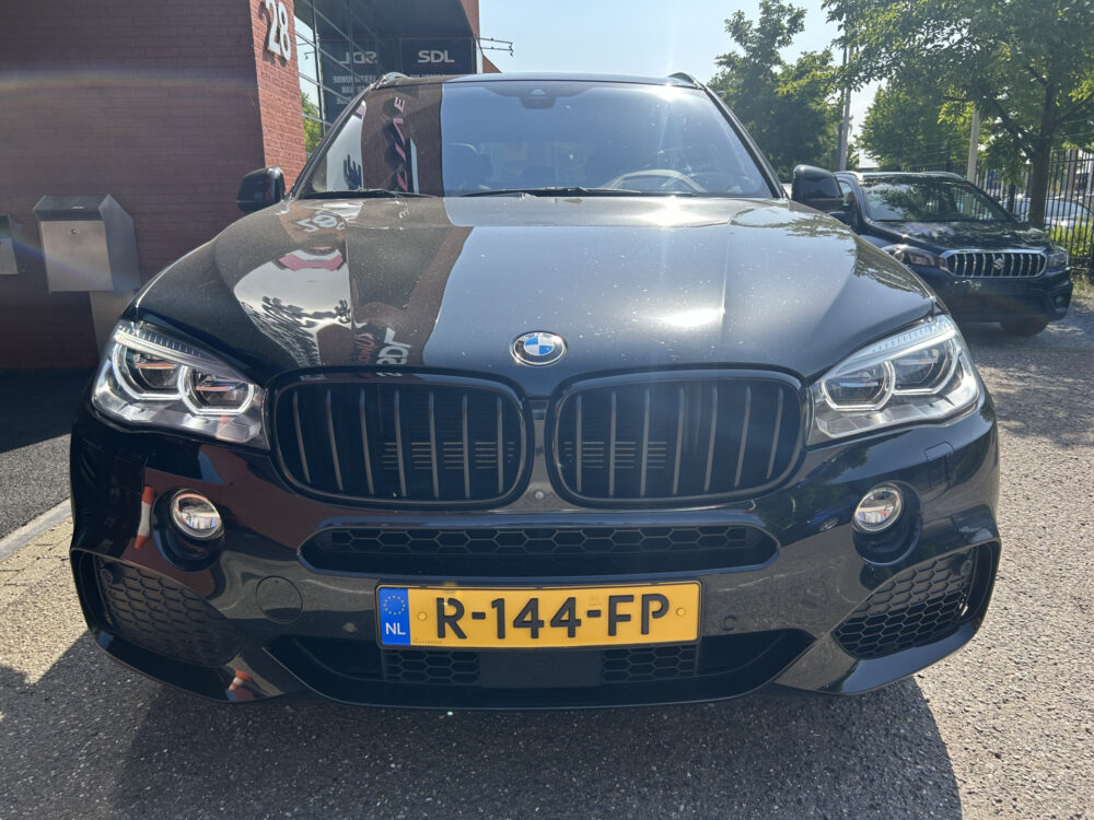 BMW X5 xDrive40e iPerformance M Sport Shadow SOH 84% // PANO/SCHUIFKANTELDAK // MEMORYSEAT // ADAPTICE CRUISE // NAVI + CARPLAY // HARM 4