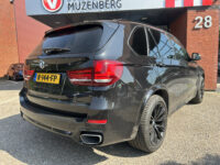 BMW X5 xDrive40e iPerformance M Sport Shadow SOH 84% // PANO/SCHUIFKANTELDAK // MEMORYSEAT // ADAPTICE CRUISE // NAVI + CARPLAY // HARM 42