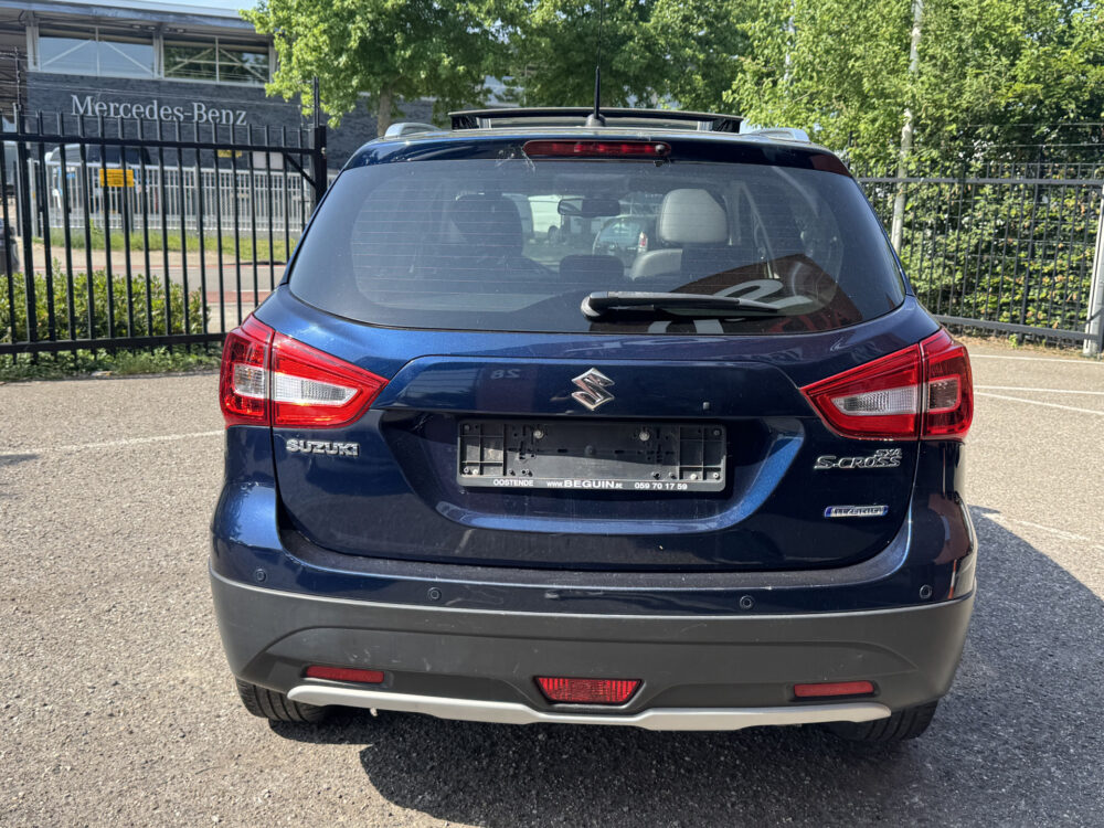 Suzuki S-Cross 1.4 Boosterjet Style Smart Hybrid // FULL LED // LEDER // PANO/SCHUIFKANTELDAK // ADAPTIVE CRUISE // NAVI + CARPLAY // CAMERA 3