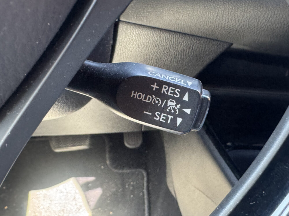 Toyota C-HR 1.8 Hybrid Style // NAVI // CAMERA // ADAPTIVE CRUISE // STOELVERWARMING // CLIMA // TREKHAAK // 14