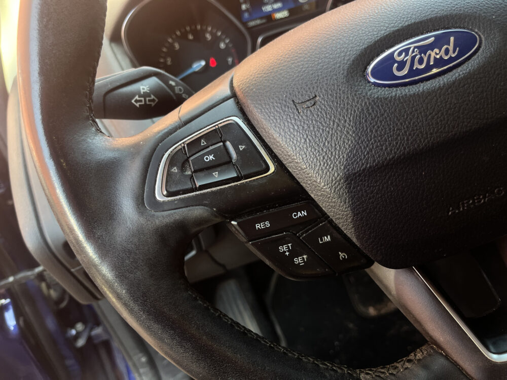 Ford FOCUS Wagon 1.5 EcoBoost Titanium 150PK- 1e EIGENAAR, UNIEKE KM STAND // CAMERA+SENSOREN // NAVI+CARPLAY // KEYLESS // STOELVERWARMING // 20