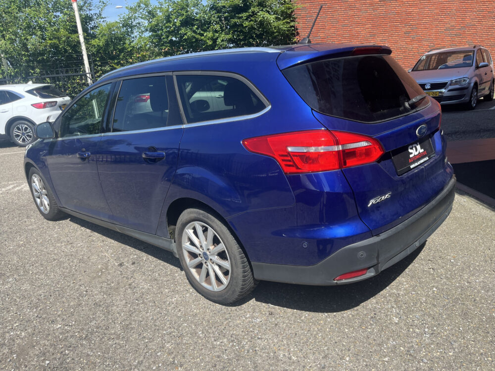 Ford FOCUS Wagon 1.5 EcoBoost Titanium 150PK- 1e EIGENAAR, UNIEKE KM STAND // CAMERA+SENSOREN // NAVI+CARPLAY // KEYLESS // STOELVERWARMING // 3