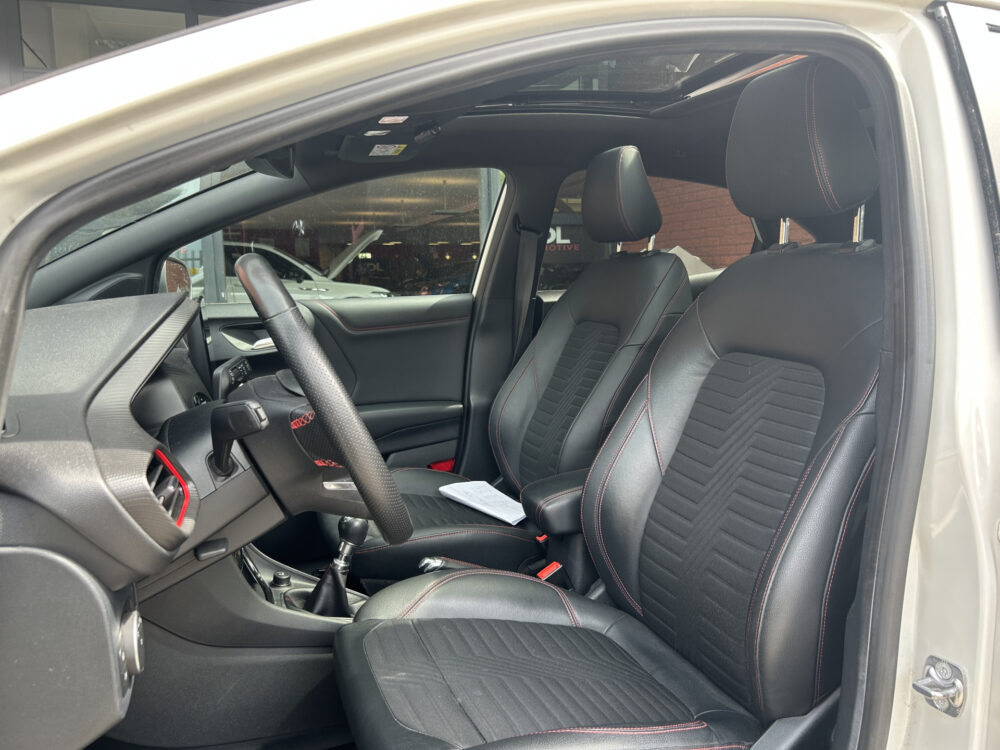 Ford Puma 1.0 EcoBoost Hybrid ST-Line X First Edition 155PK!! // VOL IN OPTIES // PANO/SCHUIFKANTELDAK // FULL LED // B&O AUDIO // ADAPTIV 8