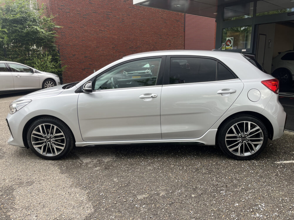 Kia Rio 1.0 TGDI GT-Line DEALER ONDERHOUDEN!! // FULL LED // NAVI + CARPLAY // HALF-LEDER // CAMERA // KEYLESS // STOEL + STUURWIELVERWA 2