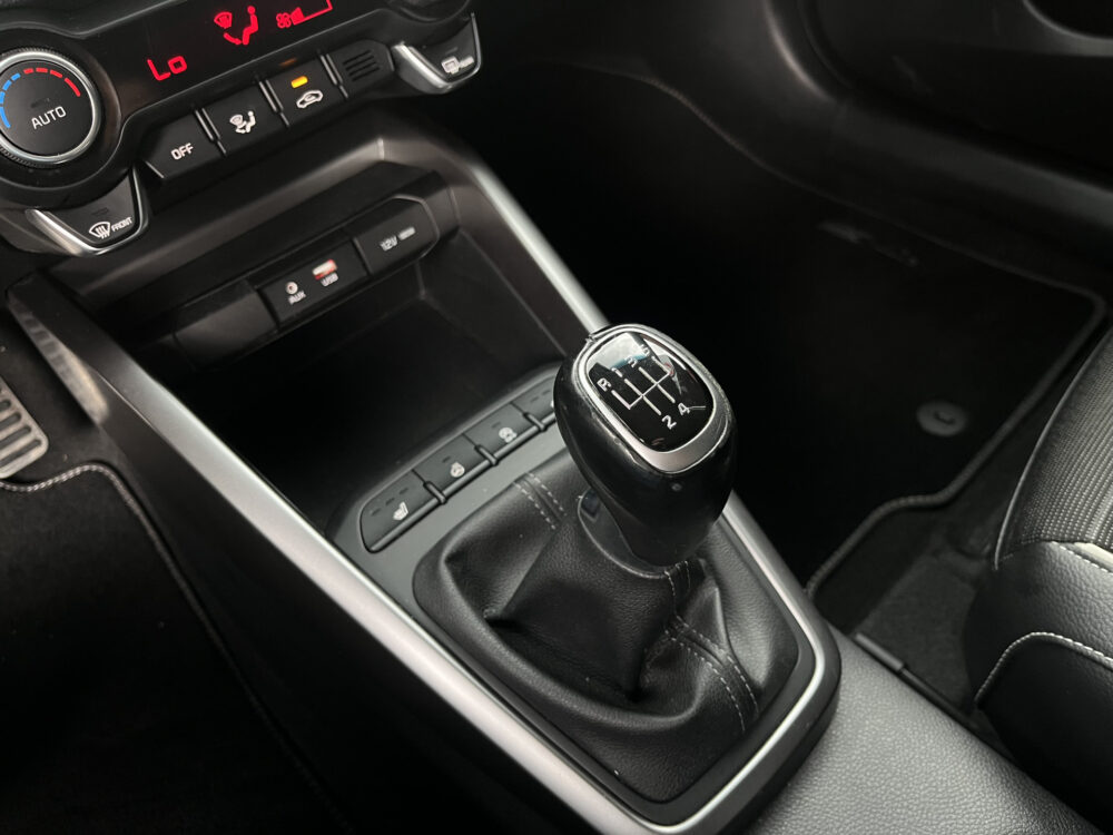 Kia Rio 1.0 TGDI GT-Line DEALER ONDERHOUDEN!! // FULL LED // NAVI + CARPLAY // HALF-LEDER // CAMERA // KEYLESS // STOEL + STUURWIELVERWA 23