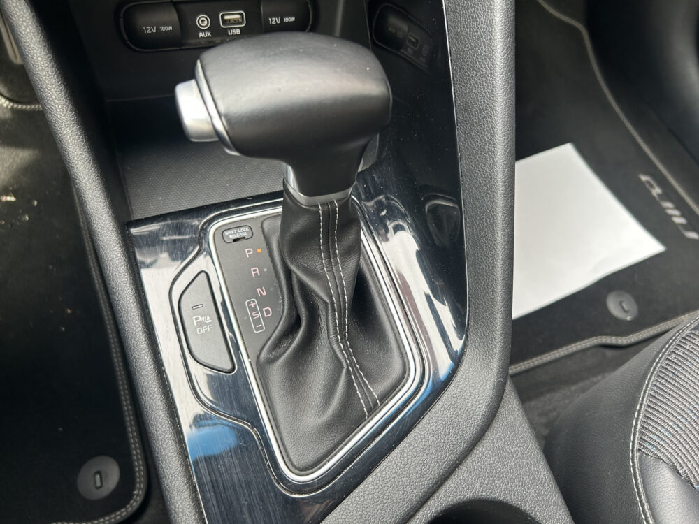 Kia Niro 1.6 GDi Hybrid DynamicLine // NAVI + CARPLAY // CAMERA // HALF-LEDER // STOEL + STUURWIELVERWARMING 19