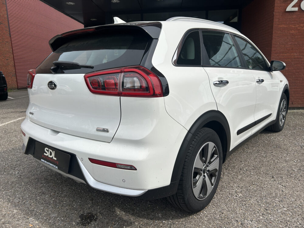 Kia Niro 1.6 GDi Hybrid DynamicLine // NAVI + CARPLAY // CAMERA // HALF-LEDER // STOEL + STUURWIELVERWARMING 2