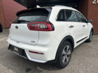 Kia Niro 1.6 GDi Hybrid DynamicLine // NAVI + CARPLAY // CAMERA // HALF-LEDER // STOEL + STUURWIELVERWARMING 31