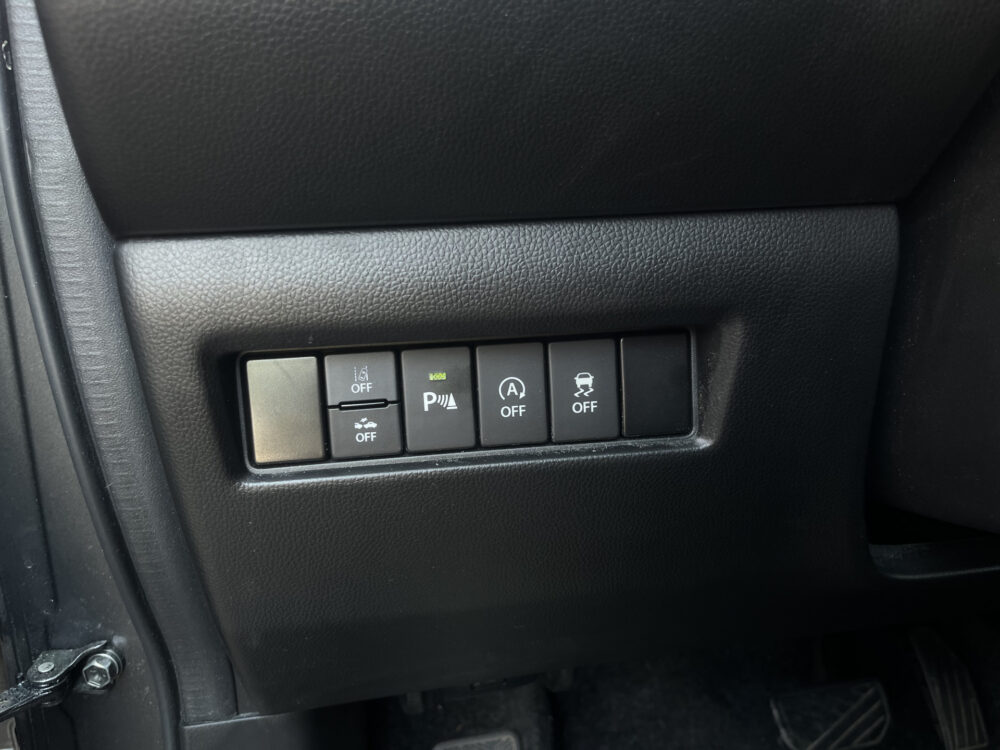 Suzuki Swift 1.2 Style Smart Hybrid // ADAPT. CRUISE // LED // DODEHOEK // STOELVERWARMING // CAMERA+SENSOREN // APPLE-ANCROID AUTO // 16