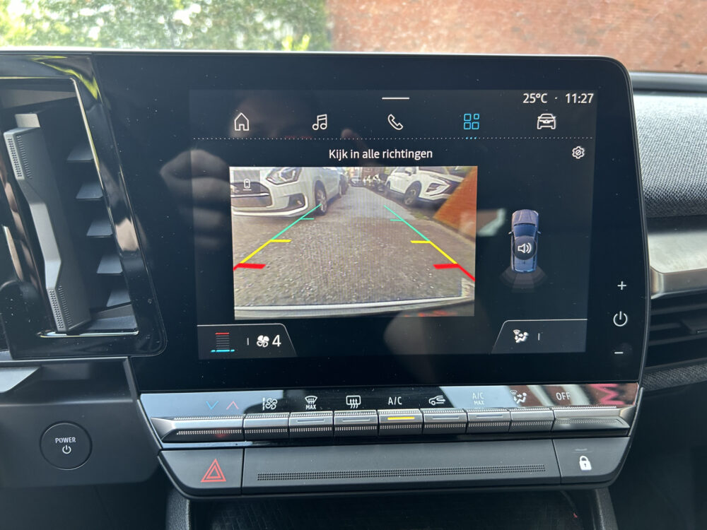 Renault Mégane E-Tech EV40 Boost Charge Equilibre SOH 95% // FULL LED // APPLE CARPLAY / ANDROID AUTO // CAMERA // DIGITAAL DISPLAY // KEYLESS 17
