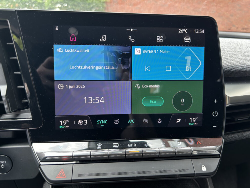 Renault Mégane E-Tech EV40 Boost Charge Equilibre // FULL LED // STOEL + STUURWIELVERWARMING // CLIMA // APPLE CARPLAY / ANDROID AUTO // CAMERA 16