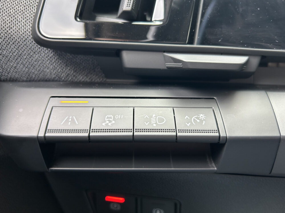 Renault Mégane E-Tech EV40 Boost Charge Equilibre // FULL LED // STOEL + STUURWIELVERWARMING // CLIMA // APPLE CARPLAY / ANDROID AUTO // CAMERA 21
