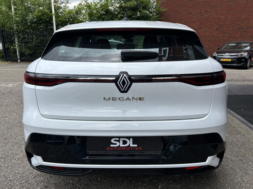 Renault Mégane E-Tech EV40 Boost Charge Equilibre // FULL LED // STOEL + STUURWIELVERWARMING // CLIMA // APPLE CARPLAY / ANDROID AUTO // CAMERA 5