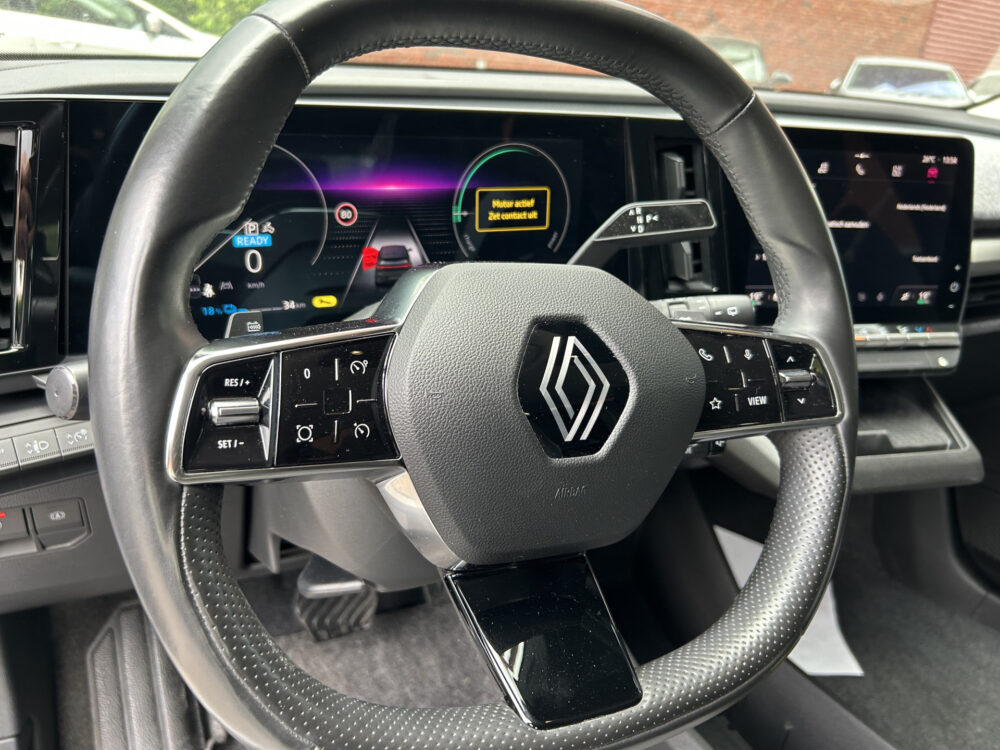 Renault Mégane E-Tech EV40 Boost Charge Equilibre // FULL LED // STOEL + STUURWIELVERWARMING // CLIMA // APPLE CARPLAY / ANDROID AUTO // CAMERA 6