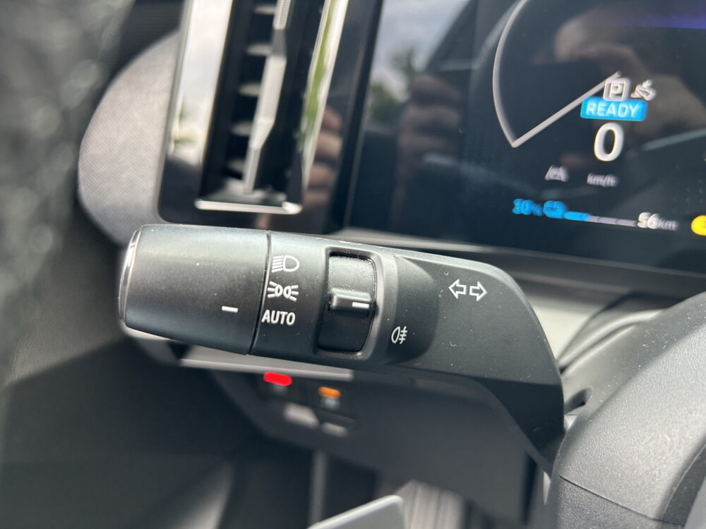 Renault Mégane E-Tech EV40 Boost Charge Equilibre 95% SOH // FULL LED // STOEL + STUURWIELVERWARMING // CLIMA // APPLE CARPLAY / ANDROID AUTO / 14