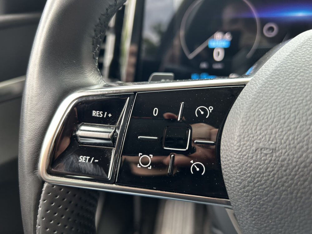 Renault Mégane E-Tech EV40 Boost Charge Equilibre 95% SOH // FULL LED // STOEL + STUURWIELVERWARMING // CLIMA // APPLE CARPLAY / ANDROID AUTO / 9