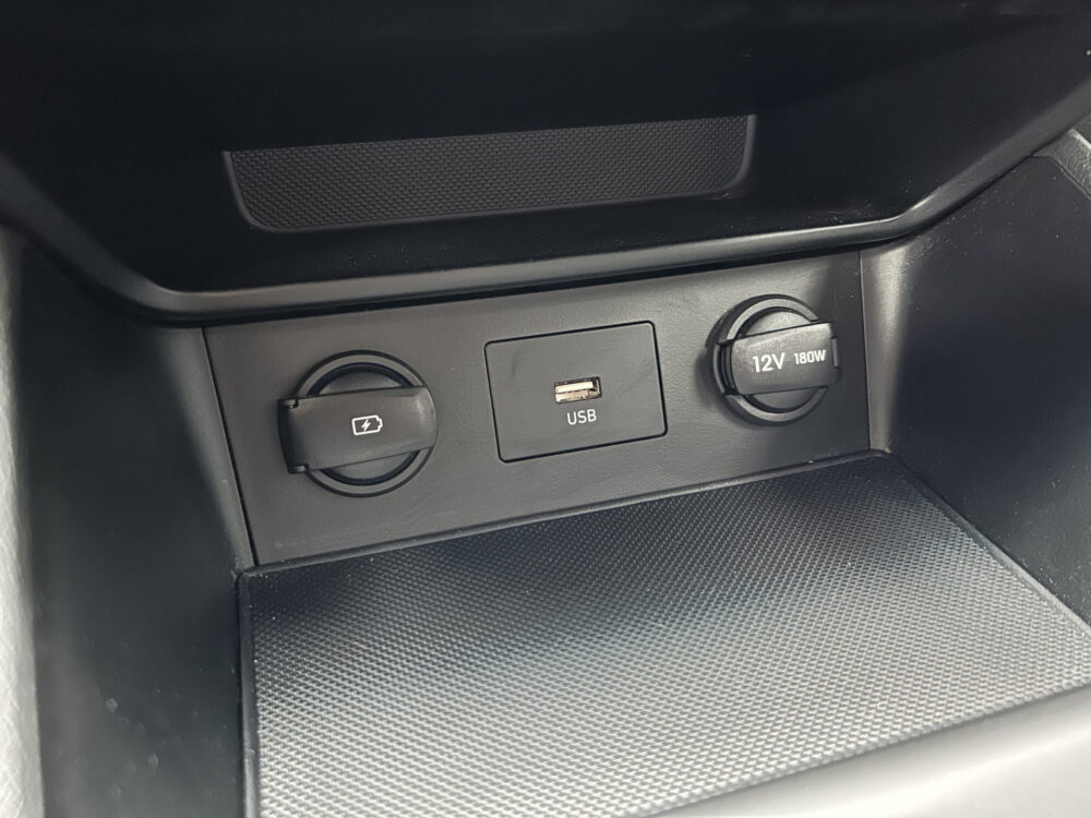 Hyundai KONA 1.6 GDI HEV Comfort // LED // VIRTUAL DISPLAY // APPLE CARPLAY / ANDROID AUTO // CAMERA // CLIMA // CRUISE 19