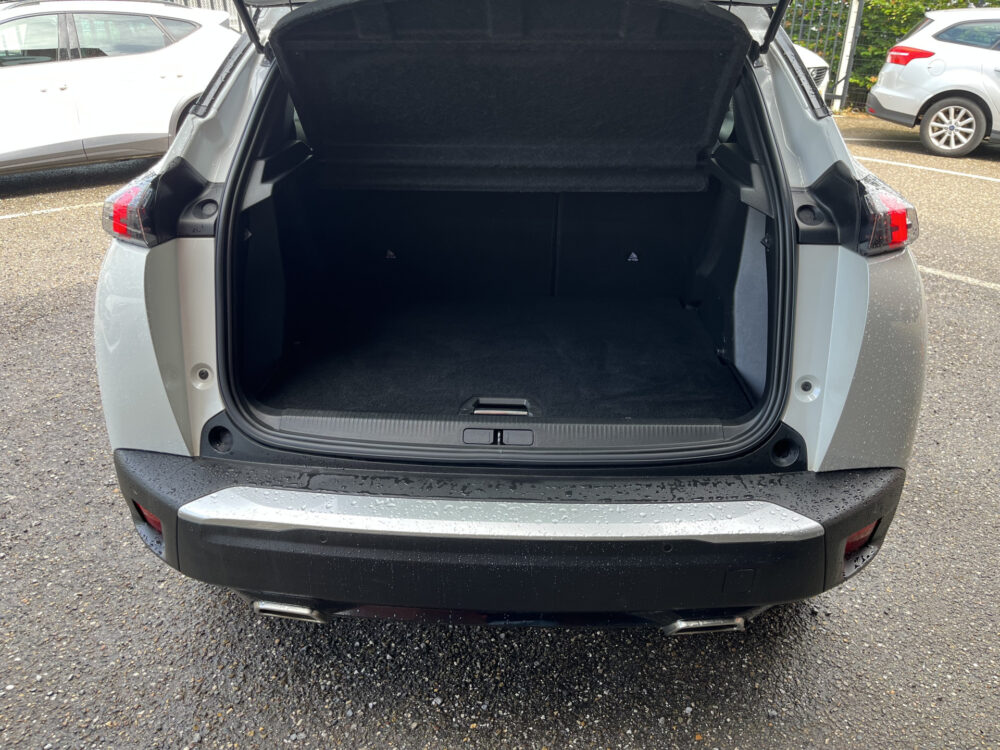 Peugeot 2008 1.2 PureTech GT Pack D.RIEM VERVANGEN // LEDER-ALCANTARA // DODEHOEK // ADAPT. CRUISE // CAMERA+SENSOREN // STOELVERWARMING // N 15