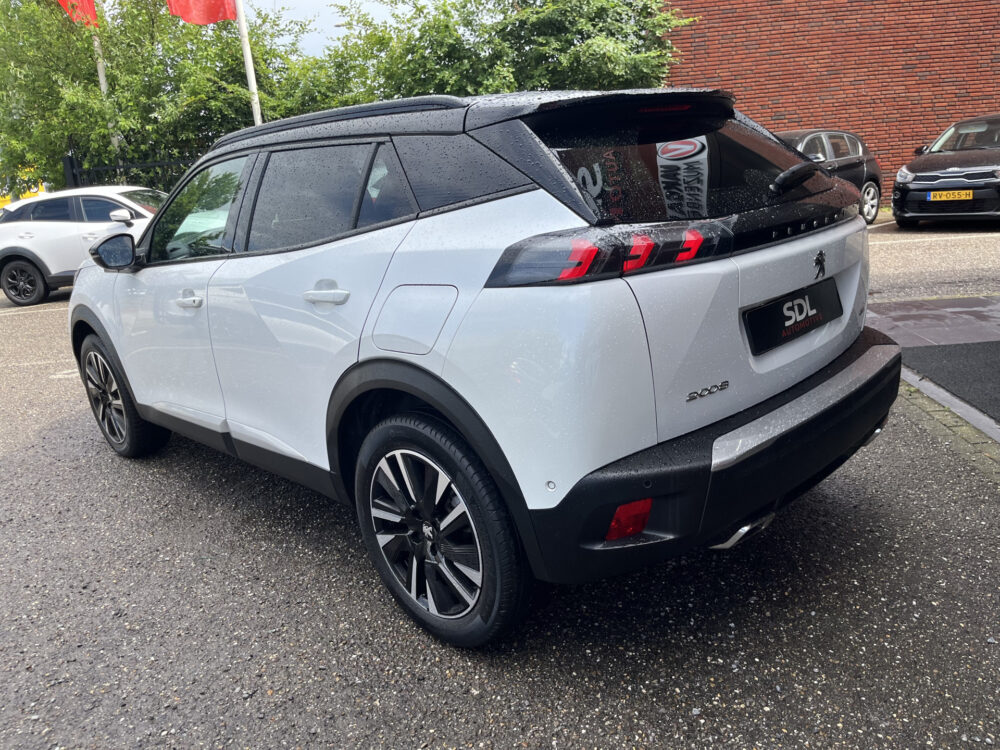 Peugeot 2008 1.2 PureTech GT Pack D.RIEM VERVANGEN // LEDER-ALCANTARA // DODEHOEK // ADAPT. CRUISE // CAMERA+SENSOREN // STOELVERWARMING // N 3