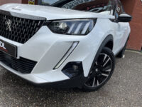 Peugeot 2008 1.2 PureTech GT Pack D.RIEM VERVANGEN // LEDER-ALCANTARA // DODEHOEK // ADAPT. CRUISE // CAMERA+SENSOREN // STOELVERWARMING // N 43