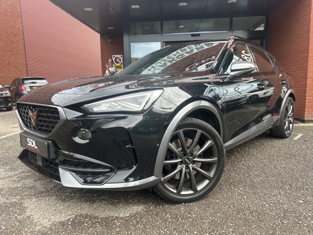 CUPRA Formentor 1.4 e-Hybrid VZ Copper Edition // FULL LED // CAMERA // DODEHOEKDETECTIE // NAVI + CARPLAY // STOEL + STUURWIELVERWARMING // ADA 1