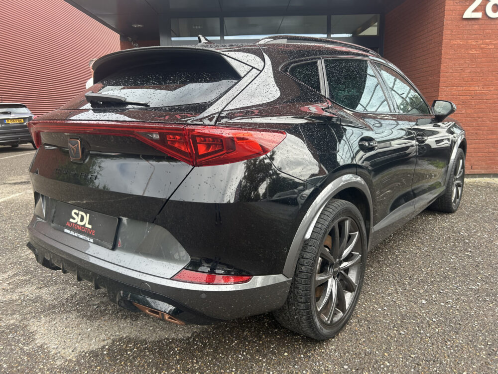 CUPRA Formentor 1.4 e-Hybrid VZ Copper Edition // FULL LED // CAMERA // DODEHOEKDETECTIE // NAVI + CARPLAY // STOEL + STUURWIELVERWARMING // ADA 2