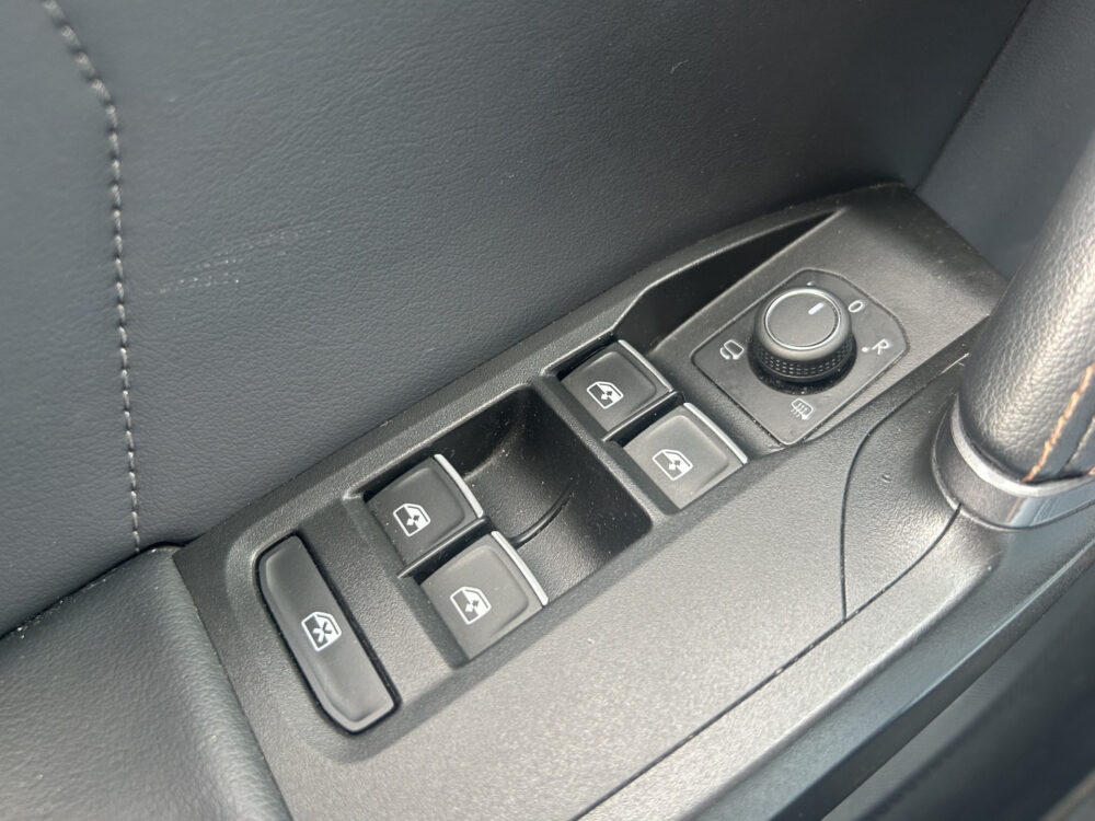 CUPRA Formentor 1.4 e-Hybrid VZ Copper Edition // FULL LED // CAMERA // DODEHOEKDETECTIE // NAVI + CARPLAY // STOEL + STUURWIELVERWARMING // ADA 21