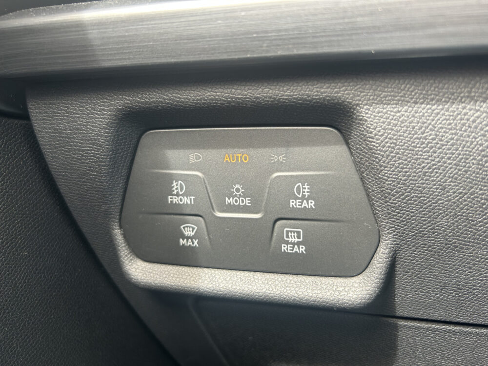 CUPRA Formentor 1.4 e-Hybrid VZ Copper Edition // FULL LED // CAMERA // DODEHOEKDETECTIE // NAVI + CARPLAY // STOEL + STUURWIELVERWARMING // ADA 22