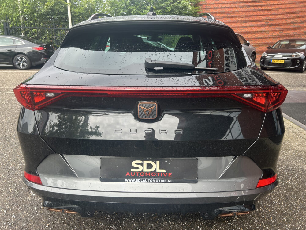 CUPRA Formentor 1.4 e-Hybrid VZ Copper Edition // FULL LED // CAMERA // DODEHOEKDETECTIE // NAVI + CARPLAY // STOEL + STUURWIELVERWARMING // ADA 5