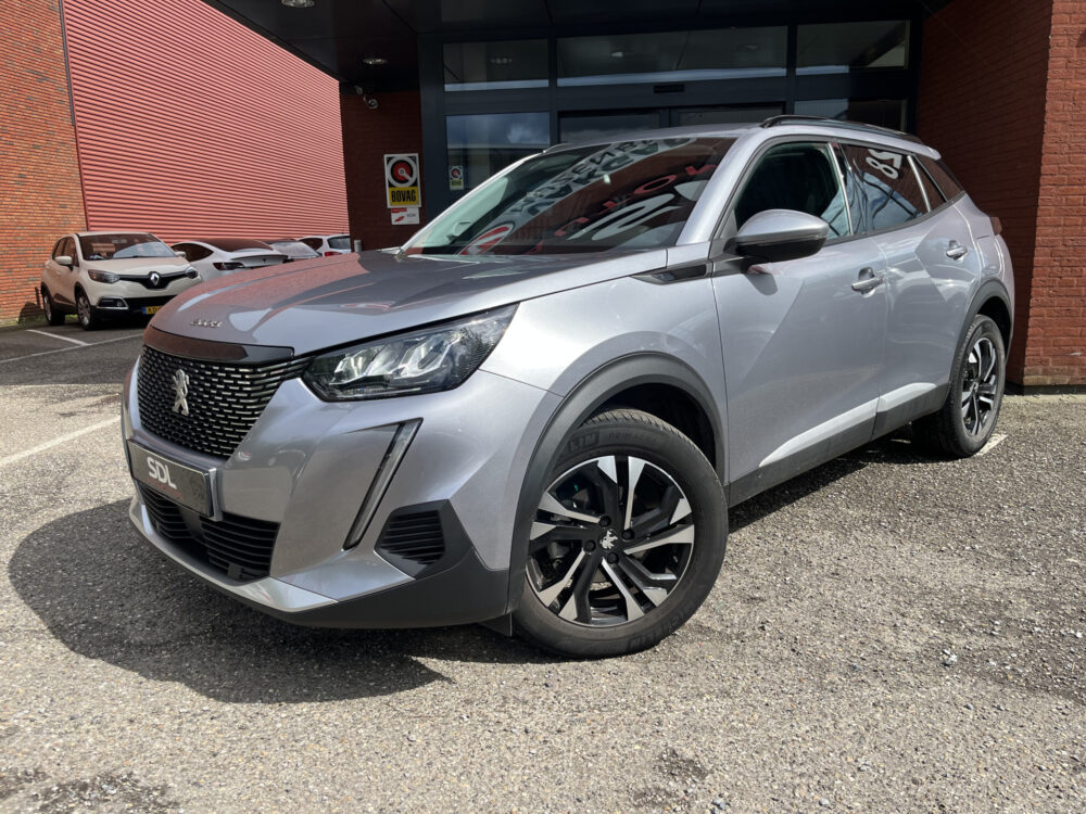 Peugeot 2008 1.2 PureTech Allure // LED // KEYLESS // CAMERA+SENSOREN // CRUISE // NAVI+CARPLAY // CLIMA // 1