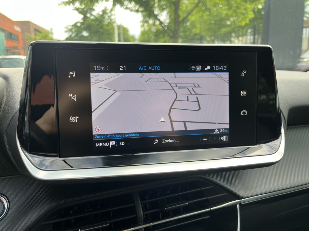 Peugeot 2008 1.2 PureTech Allure // LED // KEYLESS // CAMERA+SENSOREN // CRUISE // NAVI+CARPLAY // CLIMA // 28