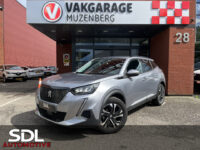 Peugeot 2008 1.2 PureTech Allure // LED // KEYLESS // CAMERA+SENSOREN // CRUISE // NAVI+CARPLAY // CLIMA // 30