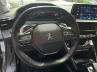 Peugeot 2008 1.2 PureTech Allure // LED // KEYLESS // CAMERA+SENSOREN // CRUISE // NAVI+CARPLAY // CLIMA // 50