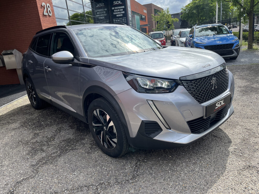Peugeot 2008 1.2 PureTech Allure // LED // KEYLESS // CAMERA+SENSOREN // CRUISE // NAVI+CARPLAY // CLIMA // 8
