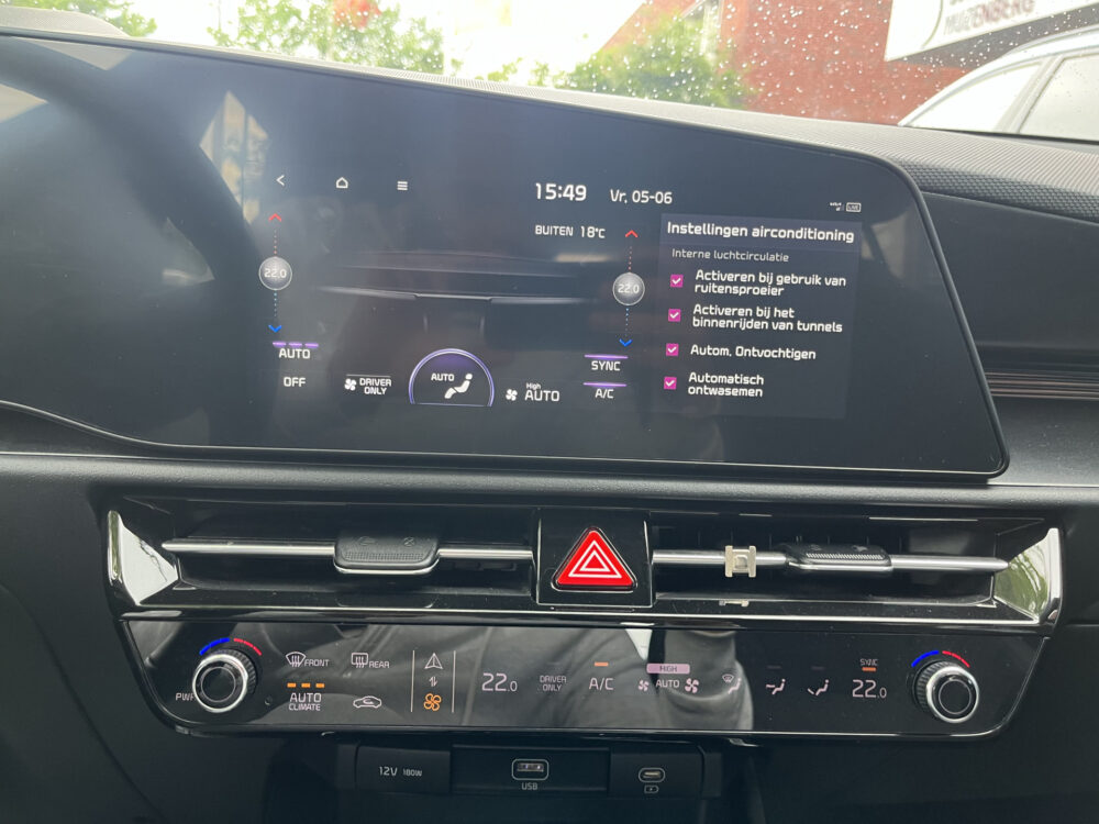 Kia Niro 1.6 GDi Hybrid ComfortLine // NAVI // CLIMA // ADAPTIVE CRUISE // CAMERA // KEY LESS // ALL SEASON BANDEN // 19